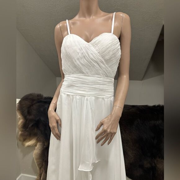 White Chiffon Sleeveless Party Dress/Bridesmaid Dress With Removable Straps - Picture 3 of 12
